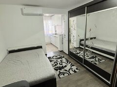 Republica, metrou Hala Laminor